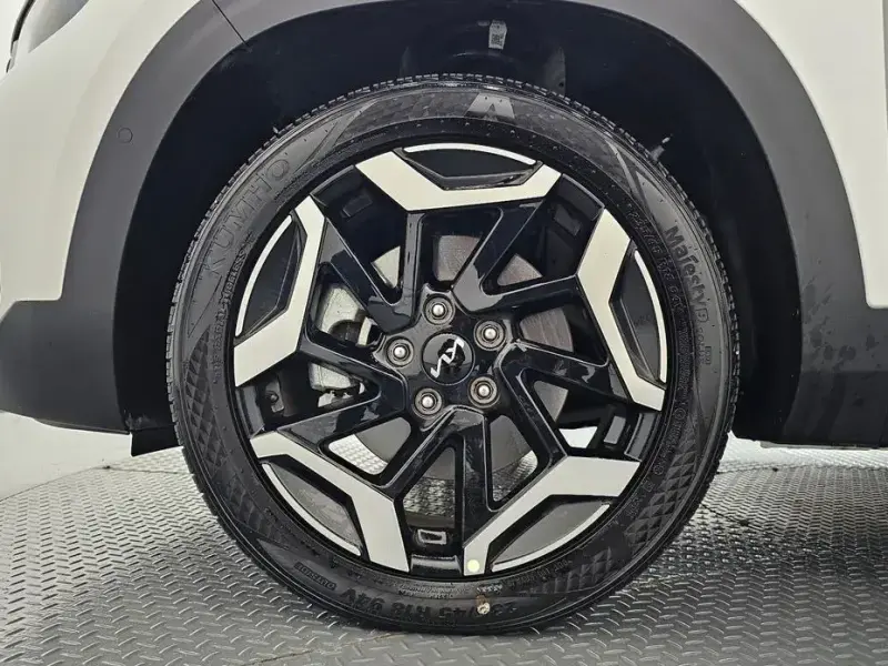 2025 Kia Seltos с пробегом 6 460 км