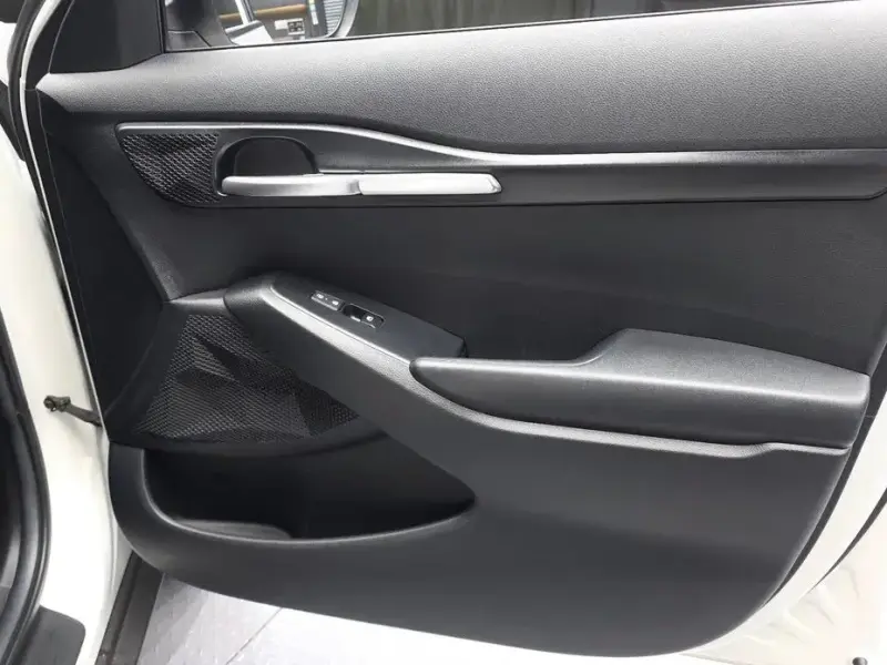 2023 Kia Seltos с пробегом 19 646 км