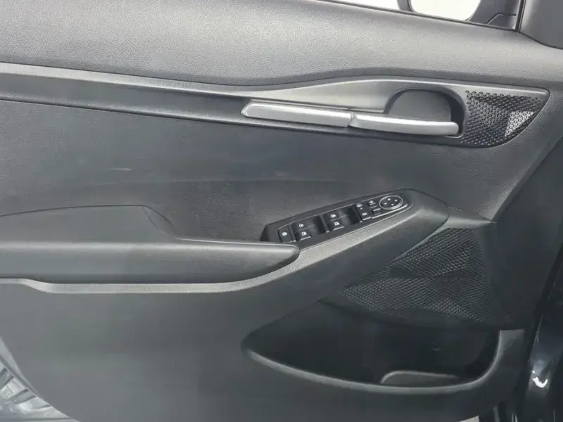 2025 Kia Seltos с пробегом 13 579 км