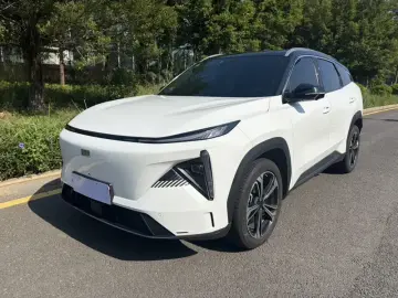 2023 Geely Galaxy L7 с пробегом 48 000 км