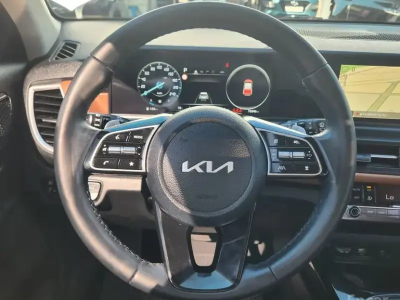 2023 Kia Seltos с пробегом 75 846 км