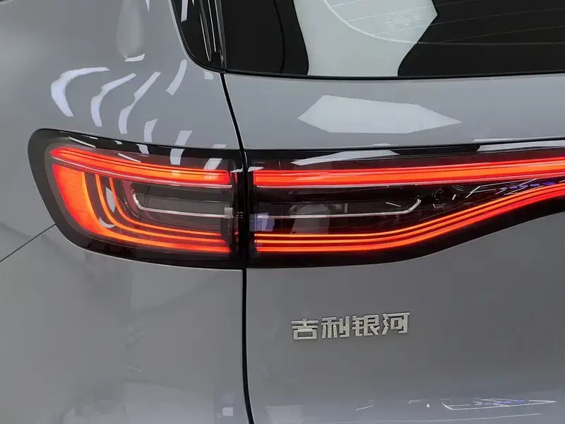 2026 Geely Galaxy E5 с пробегом 6 900 км