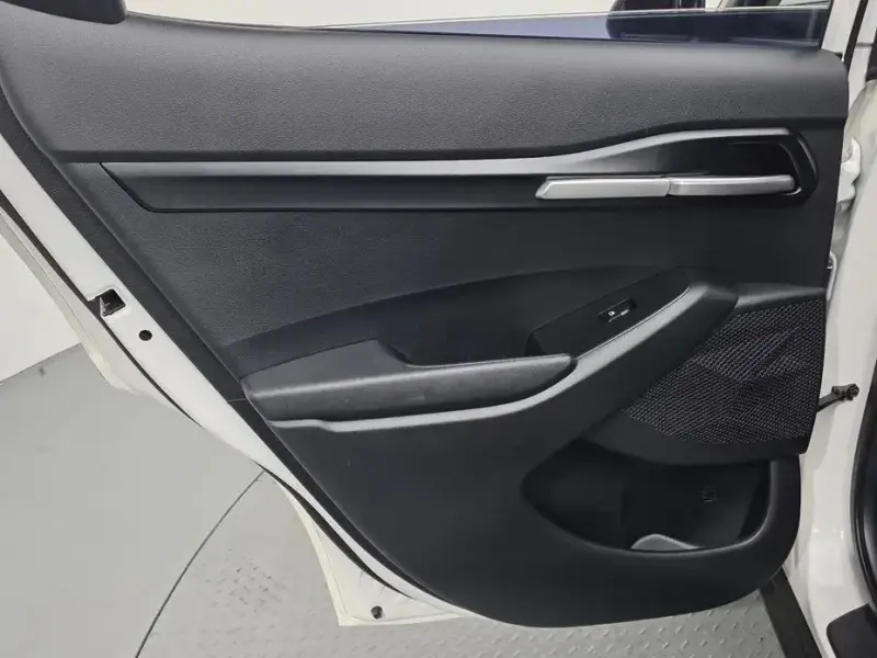 2024 Kia Seltos с пробегом 34 373 км
