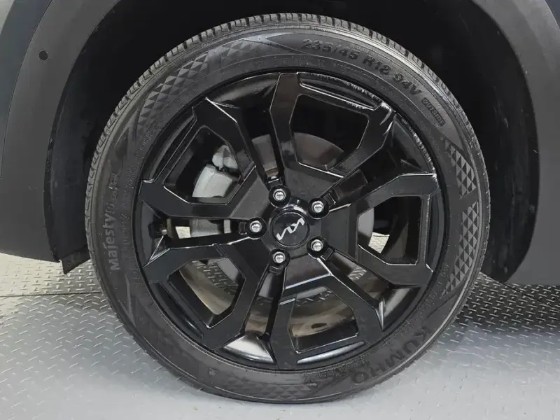 2023 Kia Seltos с пробегом 37 570 км