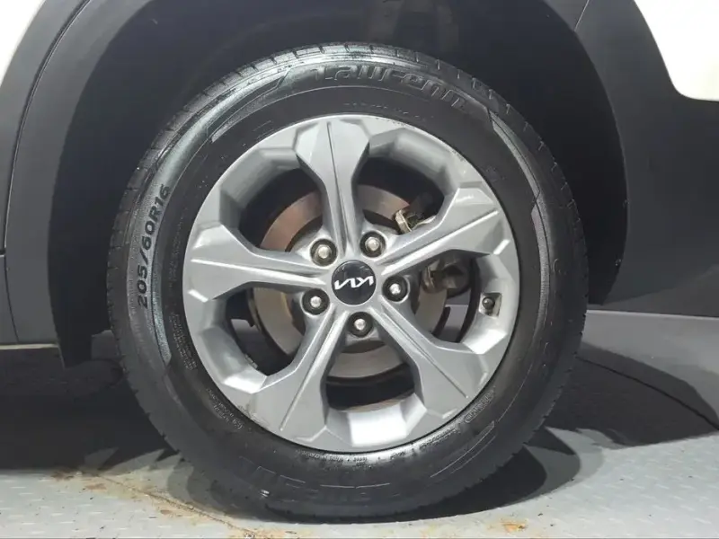 2023 Kia Seltos с пробегом 99 421 км