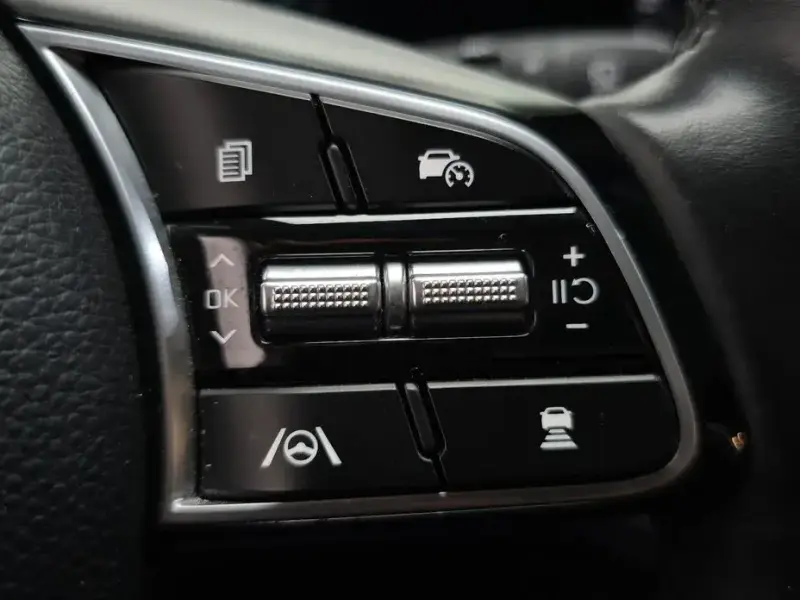 2023 Kia Seltos с пробегом 77 637 км