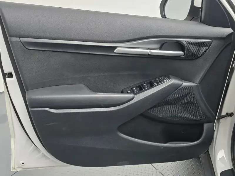 2023 Kia Seltos с пробегом 77 637 км