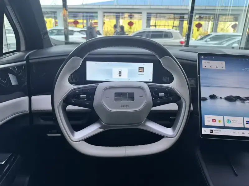2024 Geely Galaxy L7 с пробегом 52 200 км