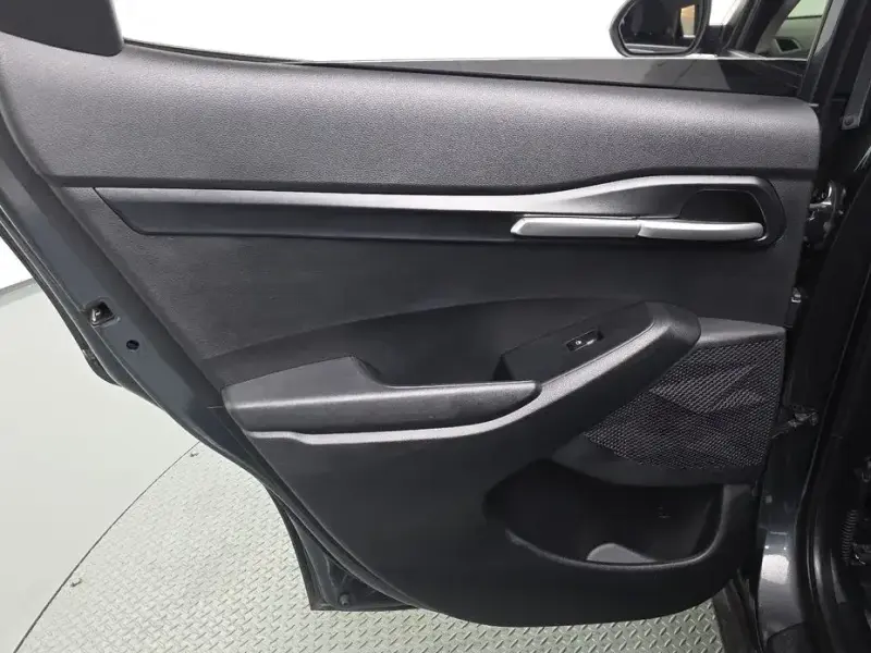 2023 Kia Seltos с пробегом 34 715 км