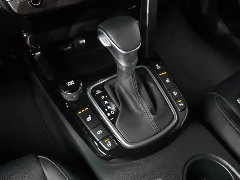 2025 Kia Seltos с пробегом 7 825 км