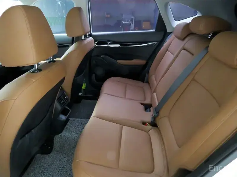 2025 Kia Seltos с пробегом 15 500 км