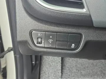 2023 Kia Seltos с пробегом 82 057 км