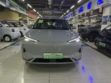 2026 Geely Galaxy E5 с пробегом 100 км