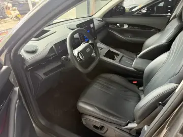 2024 Geely Galaxy E5 с пробегом 56 000 км