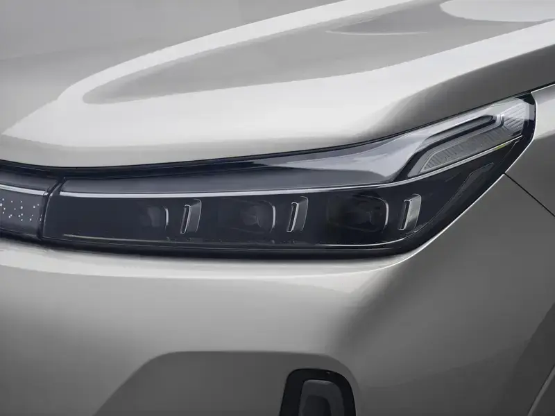 2025 Geely Galaxy M9 с пробегом 16 600 км