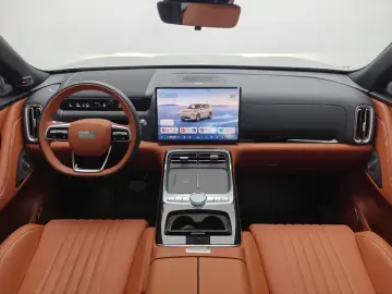 2025 Geely Galaxy M9 с пробегом 16 600 км