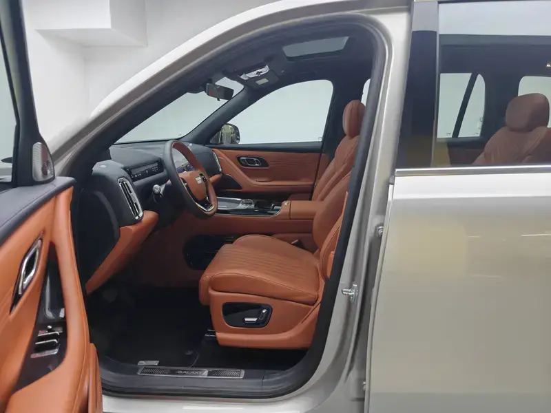 2025 Geely Galaxy M9 с пробегом 16 600 км