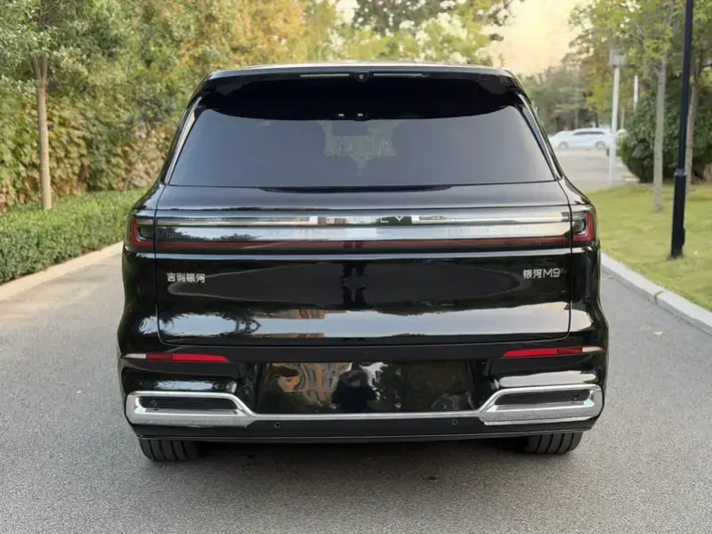 2025 Geely Galaxy M9 с пробегом 5 000 км