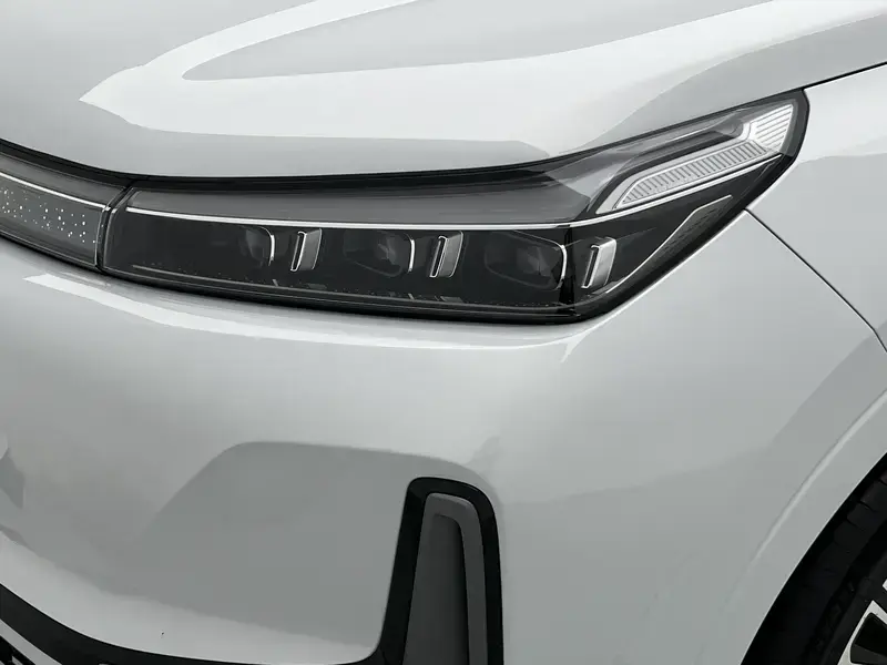 2025 Geely Galaxy M9 с пробегом 29 200 км