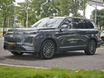 2025 Geely Galaxy M9 с пробегом 1 700 км