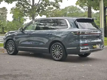 2025 Geely Galaxy M9 с пробегом 1 700 км