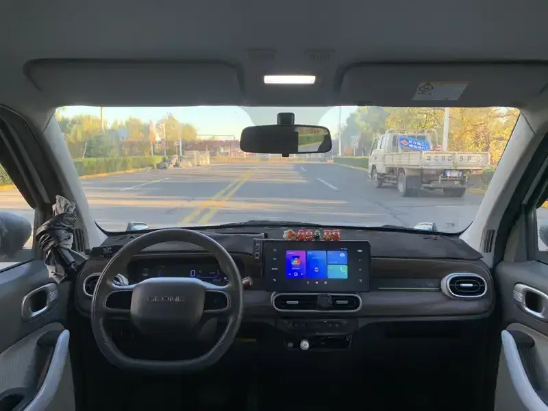 2024 Geely Panda с пробегом 25 000 км
