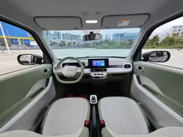 2025 Geely Panda с пробегом 21 000 км