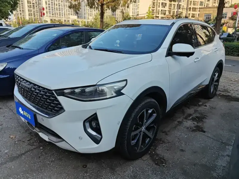 2020 Haval F7 с пробегом 17 000 км
