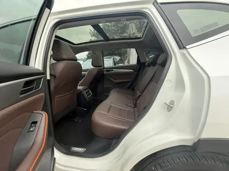 2021 Haval F7 с пробегом 20 000 км