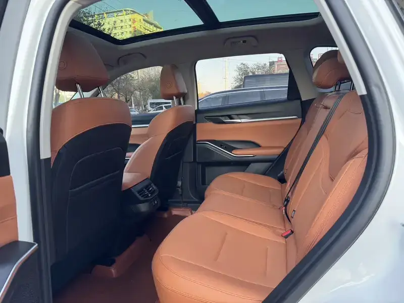 2024 Haval H6 с пробегом 12 000 км