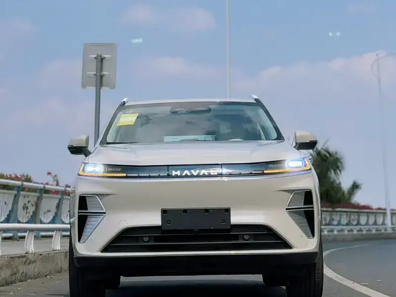 2025 Haval Xiaolong Max с пробегом 100 км