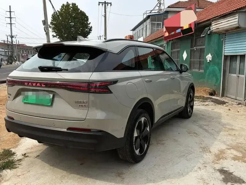 2025 Haval Xiaolong Max с пробегом 11 000 км