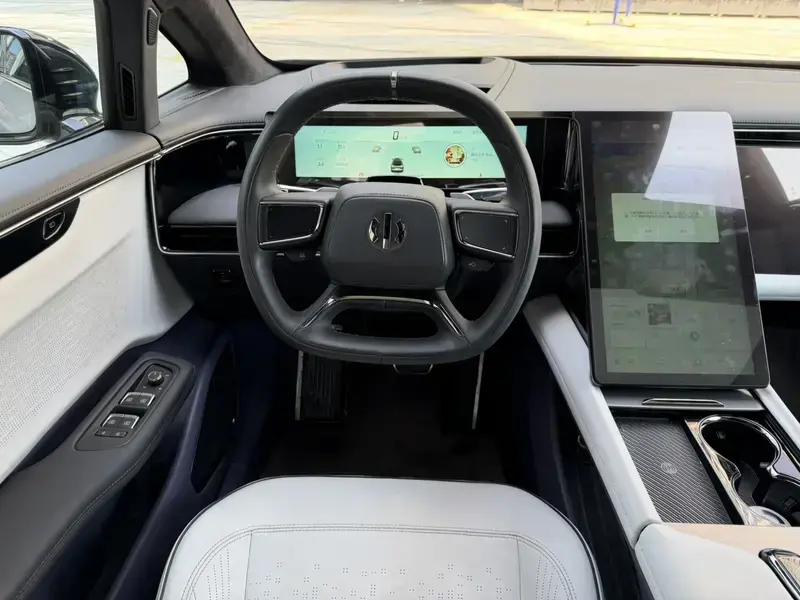 2021 HiPhi X с пробегом 46 000 км