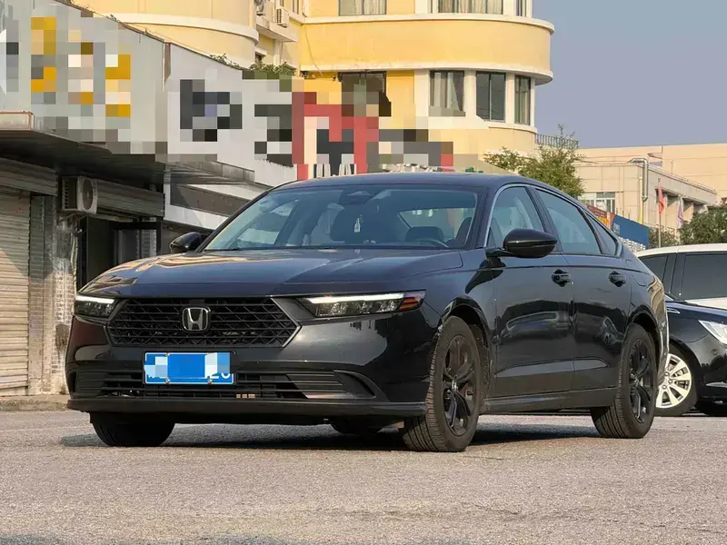 2025 Honda Accord с пробегом 5 000 км
