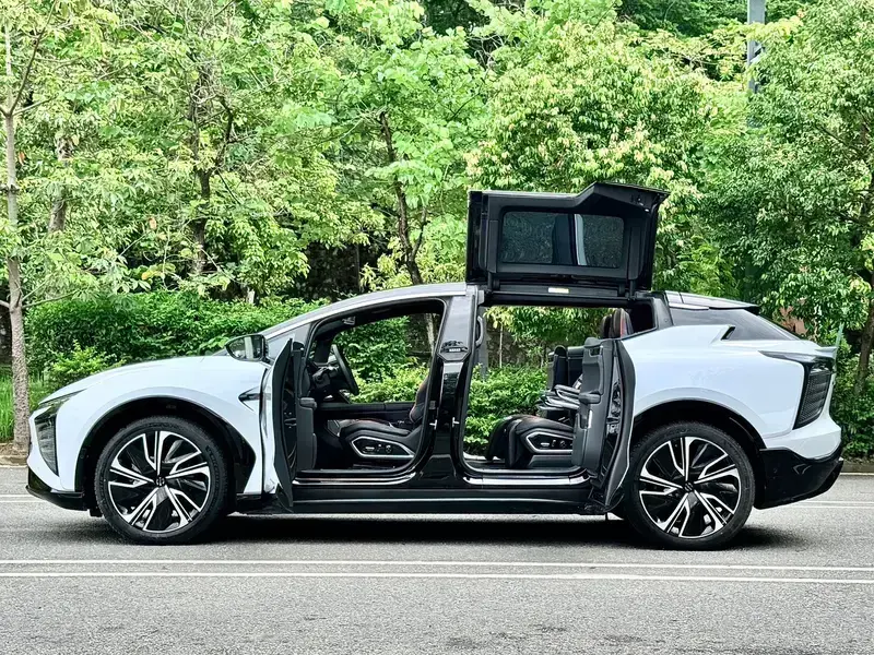 2022 HiPhi X с пробегом 32 000 км