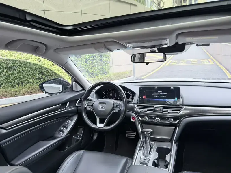 2022 Honda Accord с пробегом 49 000 км