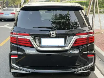 2019 Honda Elysion с пробегом 145 000 км