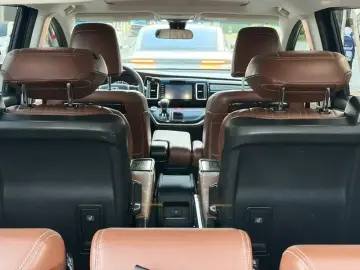 2019 Honda Elysion с пробегом 145 000 км