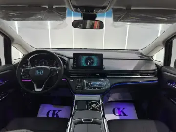 2022 Honda Elysion с пробегом 19 000 км