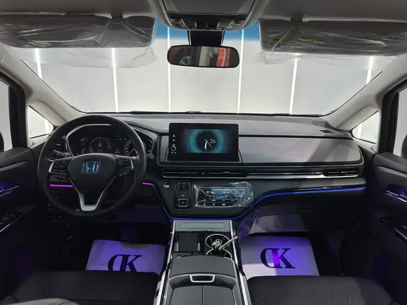 2022 Honda Elysion с пробегом 19 000 км