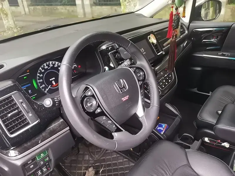 2019 Honda Elysion с пробегом 77 700 км