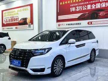 2022 Honda Elysion с пробегом 62 100 км