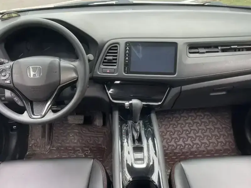 2019 Honda Vezel с пробегом 103 000 км