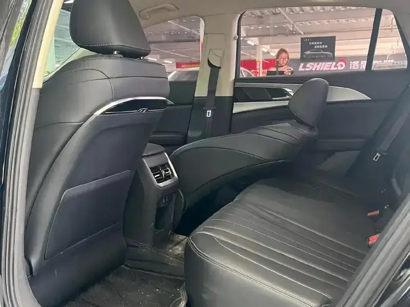 2023 Hongqi H5 с пробегом 58 000 км