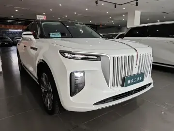2022 Hongqi E-HS9 с пробегом 20 200 км