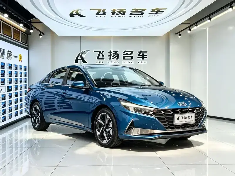 2021 Hyundai Elantra с пробегом 44 000 км