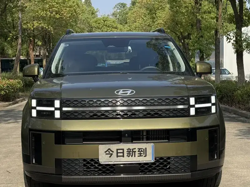 2024 Hyundai Santa Fe с пробегом 4 400 км