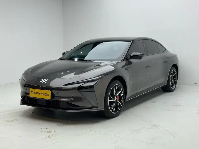 2022 IM Motors (Zhiji) L7 с пробегом 36 900 км