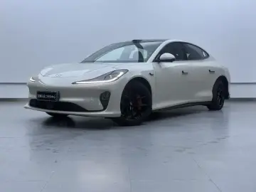 IM Motors (Zhiji) L6