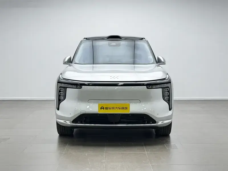 2026 IM Motors (Zhiji) LS9 с пробегом 29 400 км